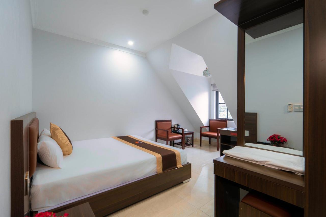 De Charm Ha Long Hotel Buitenkant foto